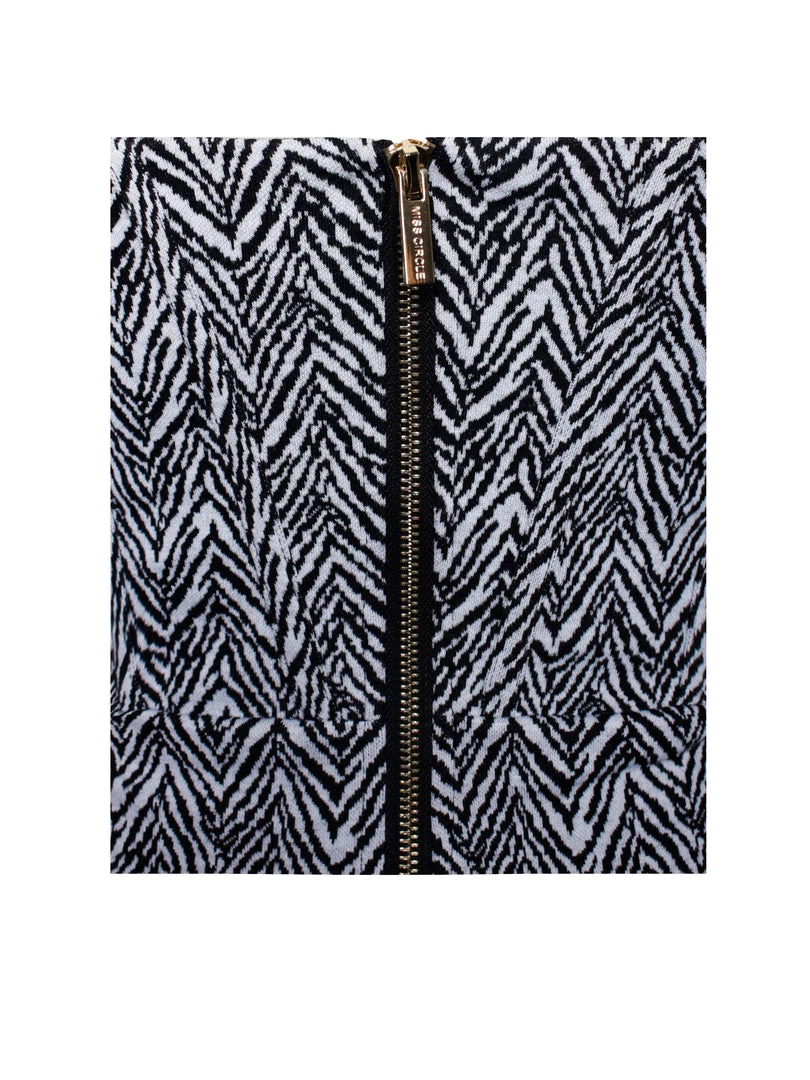 Miss Circle Petra Herringbone Puff Long Sleeve Dress