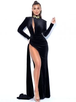 Miss Circle Zenaida Black Cutout High Slit Velvet Gown