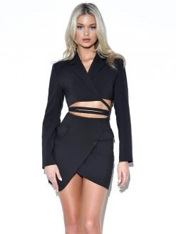 Miss Circle Deana Black Lace Up Crop Blazer Tops